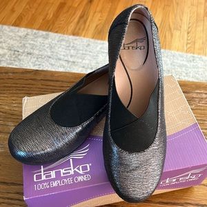 Dansko Pewter flat ,Size 38